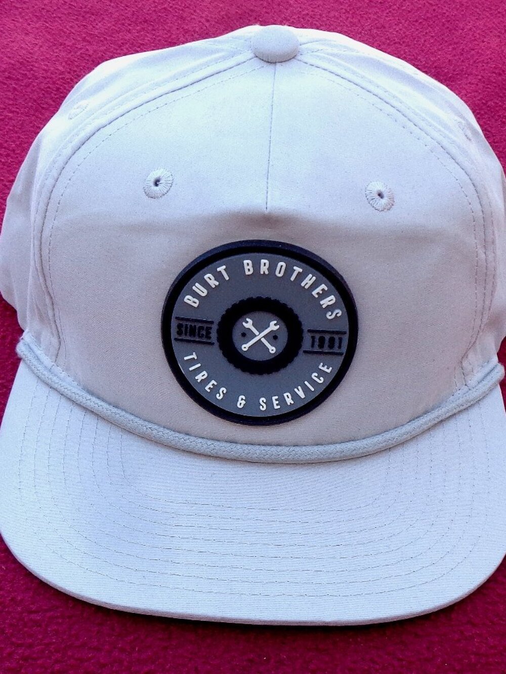 very nice Decky Burt Brothers tire & service snapback baseball cap
